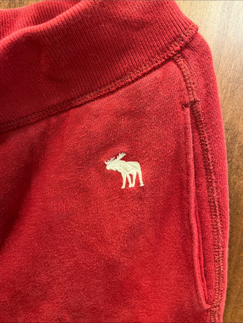 Abercrombie & Fitch Red Fleece Joggers - Picture 3 of 4